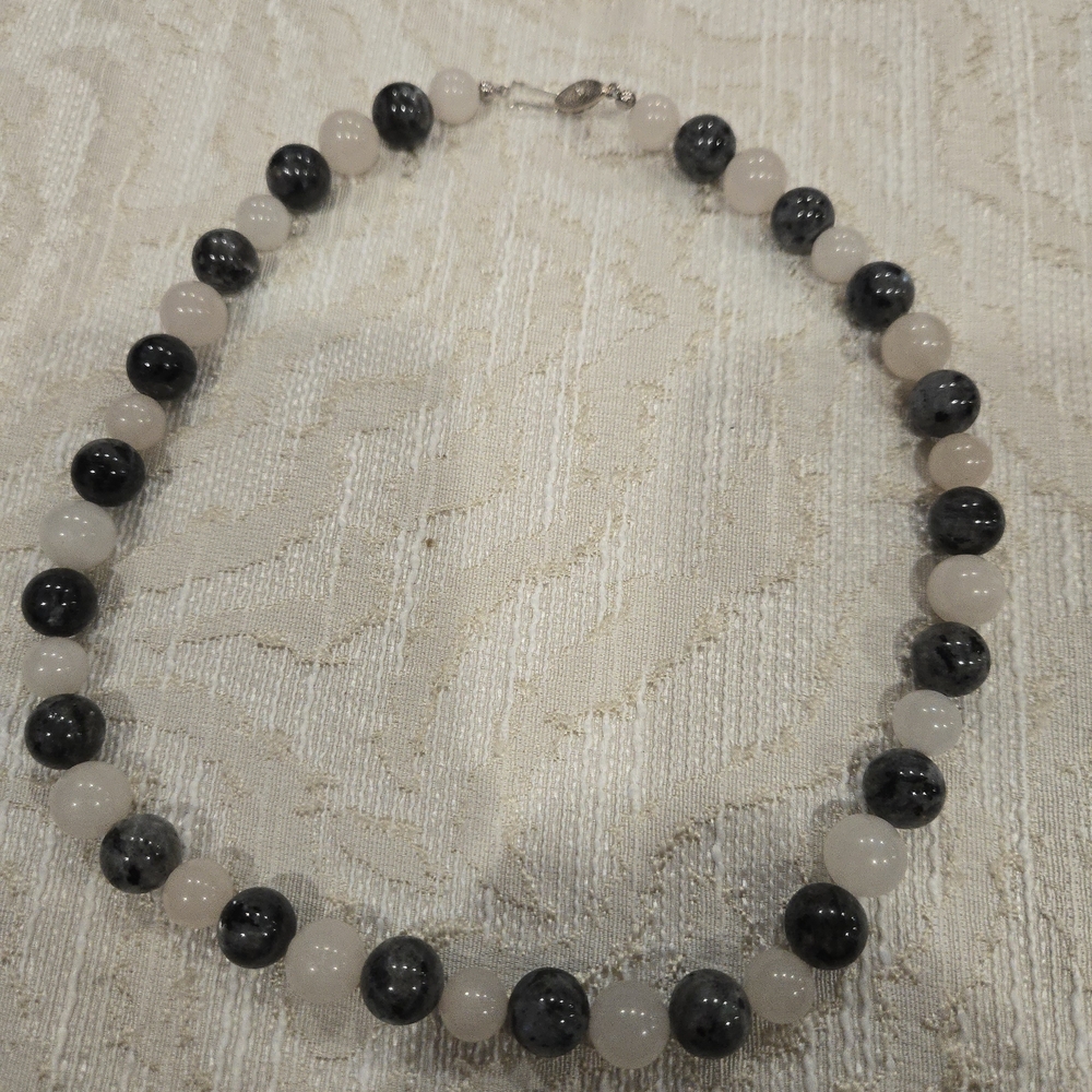 Elegant Black and White Beaded Necklace